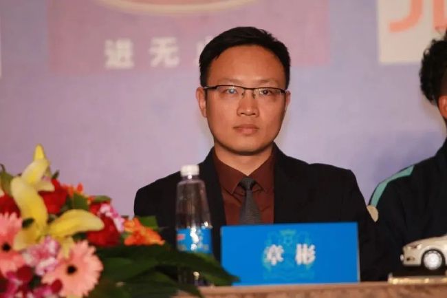 捅肌